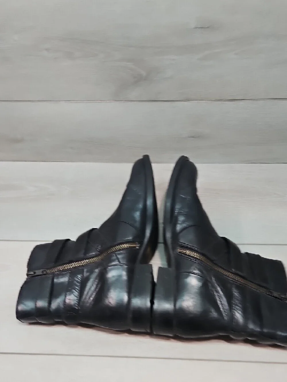 Born Women’s Moto Black Leather Buckle Ankle Boots Shoes Sz 8M